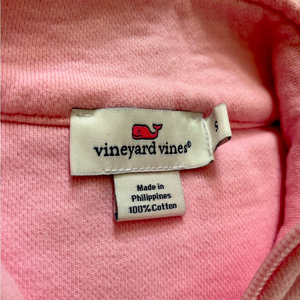 Vineyard vines quarter zip pullover in pale pink worn maybe 1-2 times